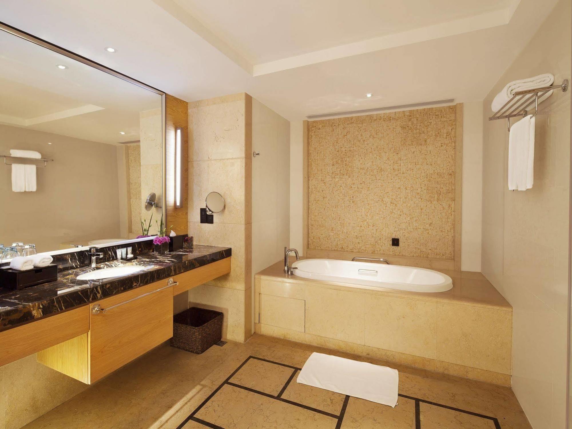 Yiho Hotel Xiamen Huli Екстер'єр фото